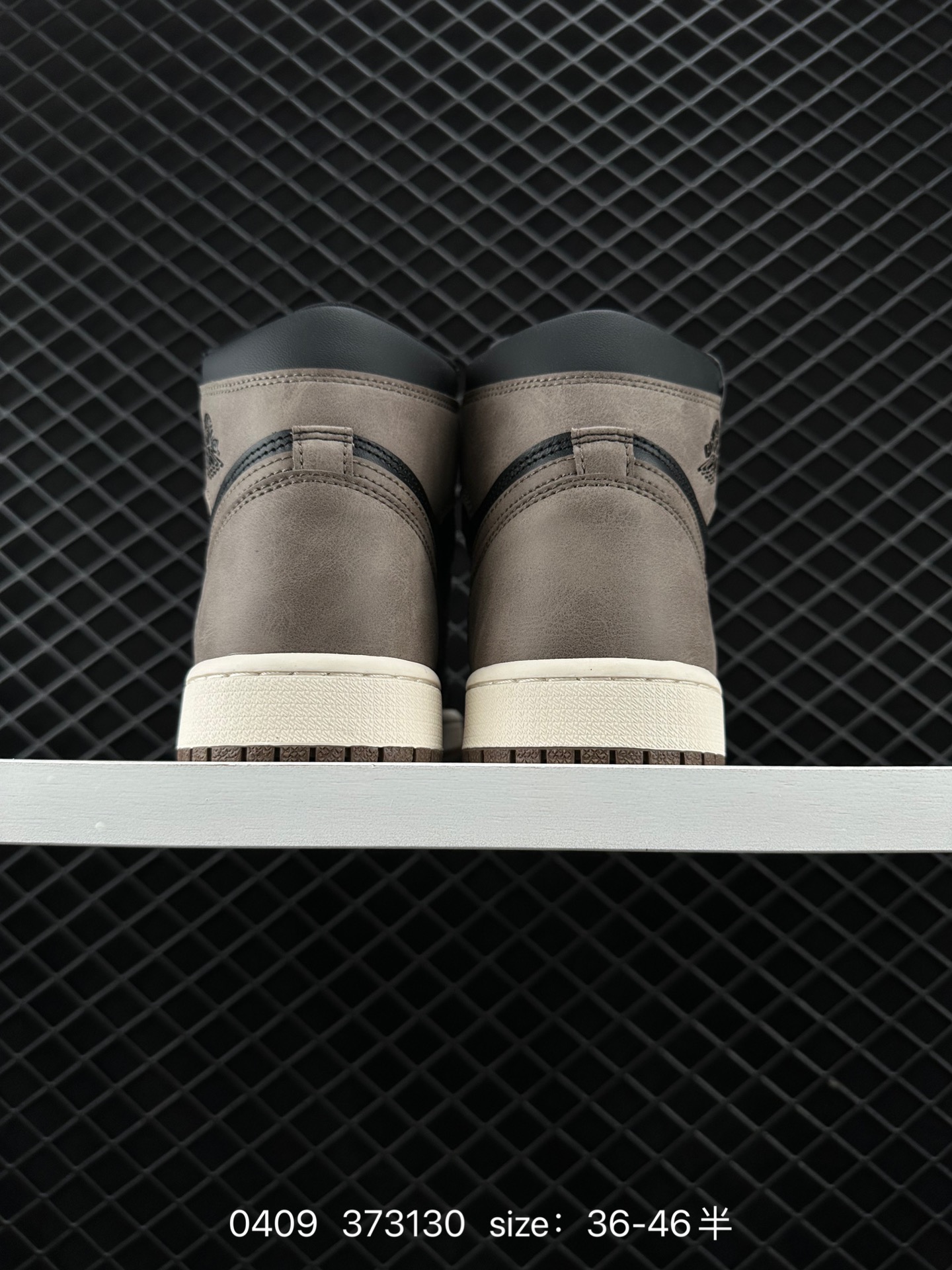 Nike Air Jordan 1 Retro High OG”Atmosphere“